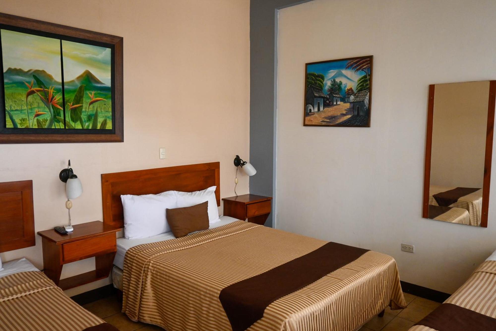 Hotel Las Colinas La Fortuna Ngoại thất bức ảnh