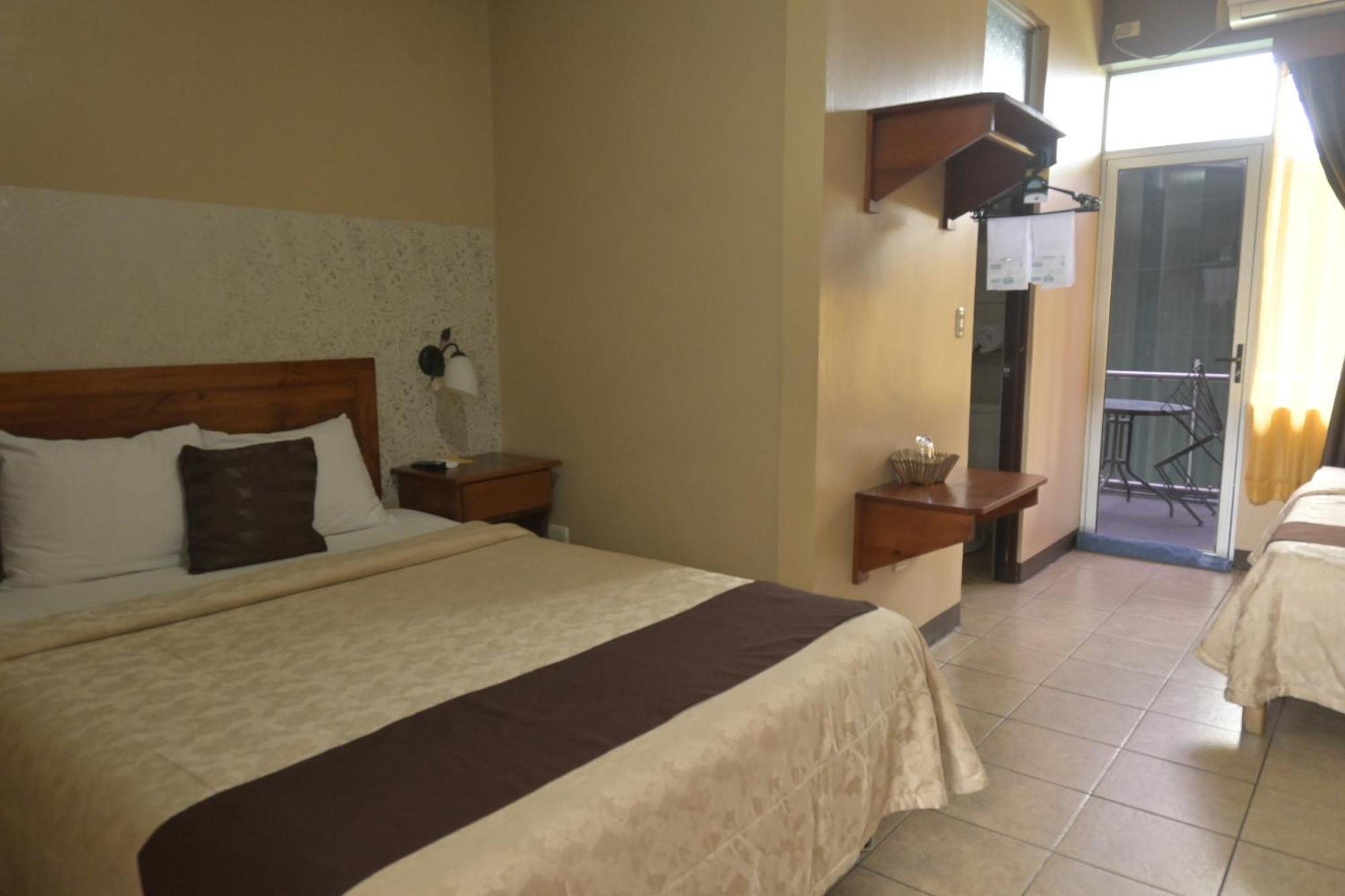 Hotel Las Colinas La Fortuna Ngoại thất bức ảnh